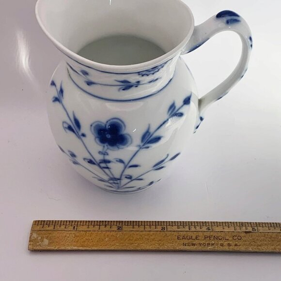 Vintage B&G Danmark Kubenhavn Blue & White Floral Porcelain Pitcher - Picture 7 of 9